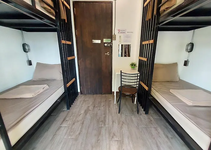 Feel G00d Bangkoknoi H0stel And Cafe Hostel *