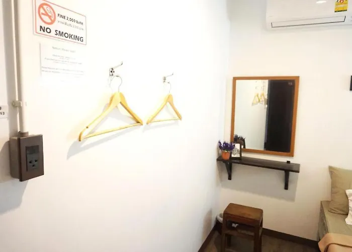 Feel G00d Bangkoknoi H0stel And Cafe Hostel Bangkok